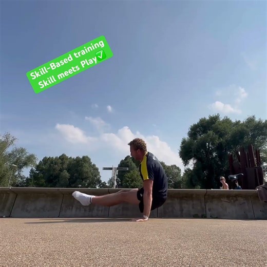 Skill-based training. Control your body. Control your performance. Progress = Happiness. #Handstand