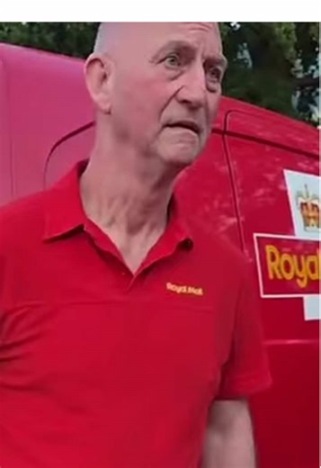 Rob Harris 💩 himself! Pred from Crawley📍 #STUNG