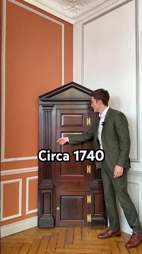 English 18th Century Antiques: Georgian Furniture #antiques #interiordesign #history