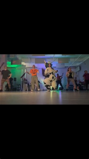 I CAN ALWAYS COUNT ON MY TURN UP SQUAD TO JUST BRING ME LIFE. If you didn’t come last night you missed a solid classsssss. SHOUT OUT TO @kayla_plunto for bringing the most amazing energy last night! 🐄 MY ABS HURT FROM JUST LAUGHING….NOT JUST THE WORKOUT. LOL HAPPY HALLOWEEN SHENANIGANS. LOVE THIS SQUAD SO HARD. 🥹💀🧡🖤 Also shout out to my queens @fabulyss.vibes @instuh_sam and @workinitwithweldon for making a special appearance and teaching a song for us last night! 😍 Love you women so much.
