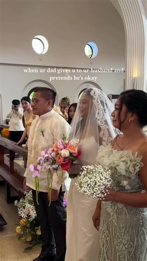 Emotional Wedding Moments: A Father's Tearful Goodbye