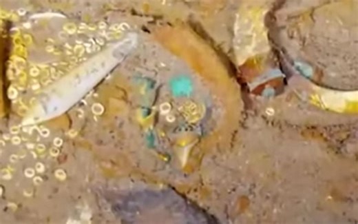 Titanic footage uncovers gold shark’s tooth necklace that will never be recovered