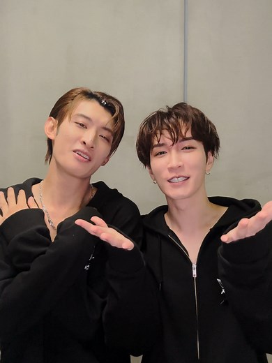 #星のうた 一緒に歌おう🧡💙 #SnowMan #SnowMan_星のうた #RAYS #渡辺翔太#向井康二 #本気はまぶしい #NewMusic