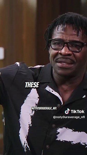 Michael Irvin Shows Off $1M Check to Impress Women