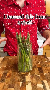 Best Meal Prep Tip! Soak asparagus in sugar water to reduce bitterness and bring out natural flavor! #asparagus #chef #cookingtips #mealprep This original video was produced by Network Media, LLC and Jeff & Lauren Productions. | Hackity Hack Club