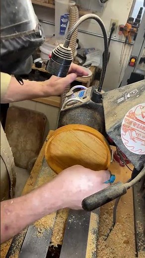 Beeswax on Wood #lathe #woodturning #woodworking #finishes #wax #plate #bowl #oak