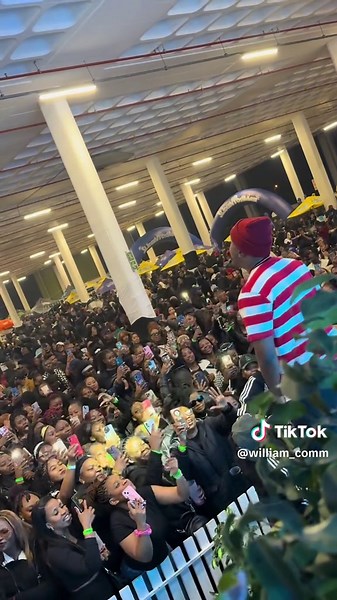 Ungangilimazi Live Performance at Wonder Market