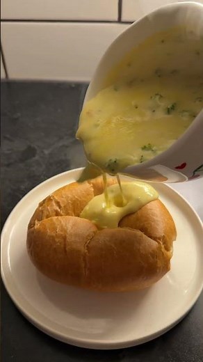 Panera bread bowl at home 😍 #easyrecipe #soupseason #dinnerideas