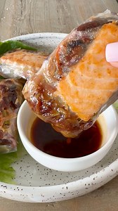 You’ve never had salmon spring rolls like this 🔥 👏✨Comment “yum” to get the printable recipe✨(or see link below) 😋These crispy rice paper rolls are pan-seared until golden and filled with juicy salmon, crunchy cabbage, and fresh herbs—then dipped in a spicy soy sauce you’ll want to put on everything. They’re naturally gluten-free, high in protein, and seriously addictive. 😋 👉 RECIPE: https://www.skinnytaste.com/salmon-spring-rolls/ #highprotein #glutenfree #ww #HealthyRecipes | Skinnytaste