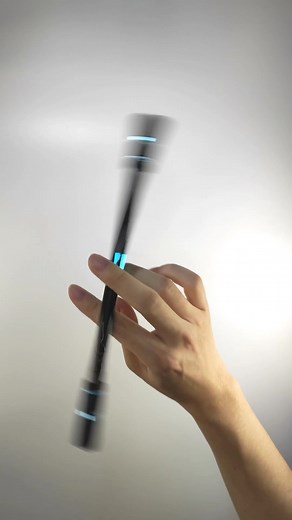 pen spinning!!! This is a way to relieve stress.😤☑️#penspinning #penspinningtutorial #pen #penspin #spinningpen #amazing #tiktok #penspinningchallenge #penspinningtricks #spinning #ペン回し
