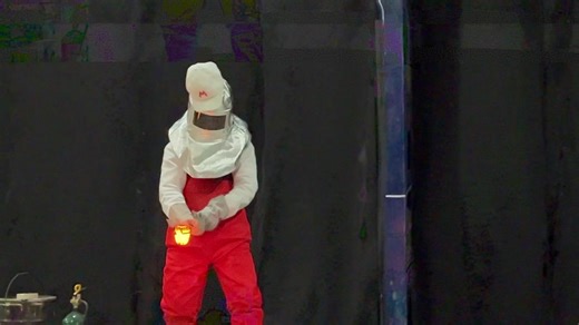 1800℃の鉄とすしらーめんの驚き実験