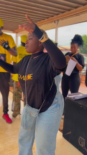 BANGUI🙌🏾êtes-vous prêts ? 🥳🔥 le vieux père Serge Beynaud est déjà là pour vous faire vibrer comme jamais🎶🤩ne ratez pas le show de l’année🔥🎤🎉 🙌🏾RDV les 28 & 29 NOVEMBRE 🎫 Prenez vite vos billets avant qu’il ne soit trop tard🥳🤩🔥 Tubcentro T-Mérite Syny Kangah officiel 🫶🏾 #SergeBeynaud #BanguiEnFolie #ConcertExceptionnel #StepUpRCA #Team225 #CentrafriqueVibre #ShowTime | Eunice La Miraculeuse