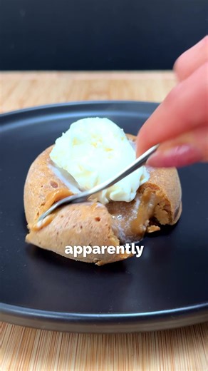 Delicious Dulce de Leche Lava Cake Recipe