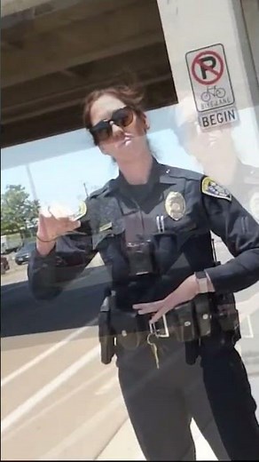Female Officers Don't like Filming in Public. ID Wanted ~ First Amendment Audit ~ San Diego ~ HDCW