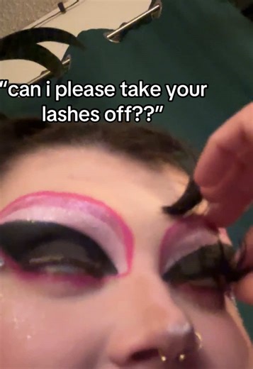 so satisfying #lashes #makeup #makeupremover
