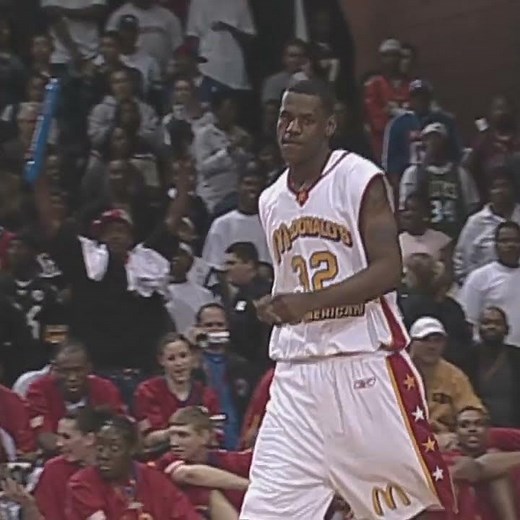 LeBron James’s dunks in high school were 📈 | #shorts