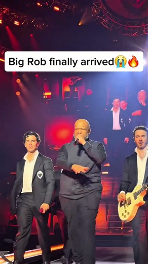 Big Rob Arrived Late... So Jonas Brothers Played Burnin' Up AGAIN!🔥