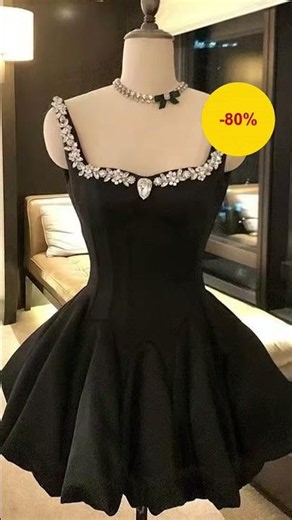 Robe noire chic à corset et jupe évasée @sephoramn #ecommerce #fashion #shopping
