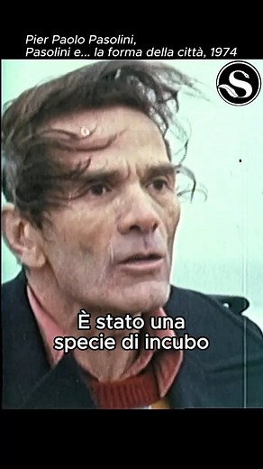 Cinquant'anni fa, il 2 novembre 1975, ad Ostia, sul litorale romano, veniva ucciso il poeta, regista e intellettuale, Pier Paolo Pasolini. Pier Paolo Pasolini, Pasolini e... la forma della città, 1974 - - - #regista #poesia #pierpaolopasolini #fascismo #pasolini | Segnalibro