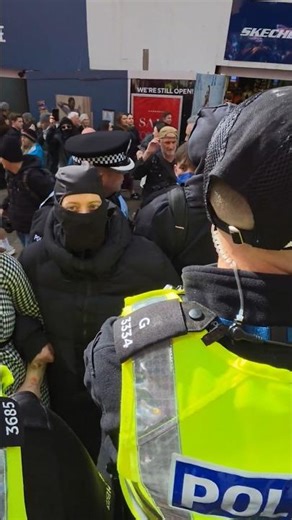 Antifa causing trouble in Glasgow