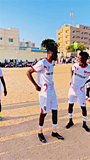 Cabduqaadir aadan bankeeke ⚽️#interlock_goosgoos📸 @gos gos QOOB Doore @KAARAN GOS GOS ⚽️⛳️