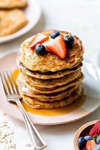 Game-Changer: Oatmeal Makes the Best Gluten-Free Pancakes EVER!
