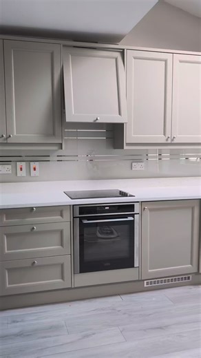 #ireland #kitchen #backsplash #kitchencabinet #london | Kitchen Splashbacks