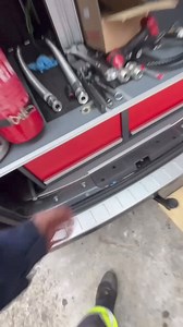 Nothing beats the smooth sound of installing an OilQuick system 🔧 | OilQuick