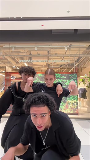 Serdar and Son: The Lunatix Duo Dance Off