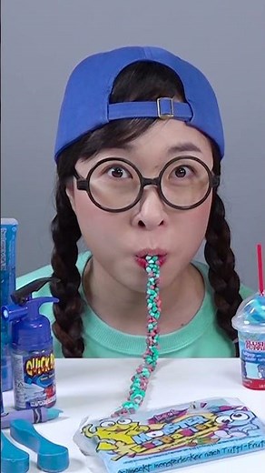 Red Food VS Blue Food Challenge 빨간색 파란색 음식