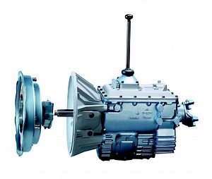 Fuller 5- and 6-speed medium-duty manual transmissions