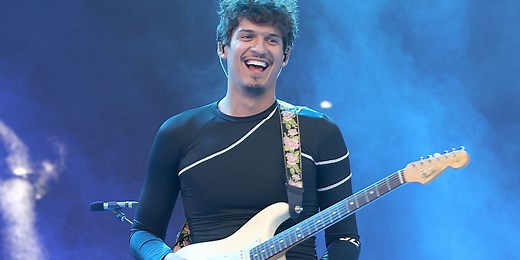 Omar Apollo Wrecks a Room in New Music Video for Soulful Single “Evergreen”