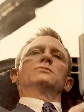 James Bond vs. Helicopter: Best Action Scene Ever? | Real Pilot Reveals the Truth About 'Spectre'!