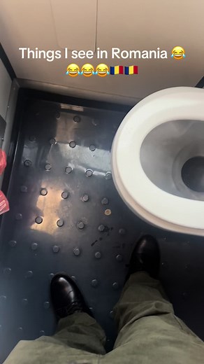 Exploring Romania: Things I See on the Train
