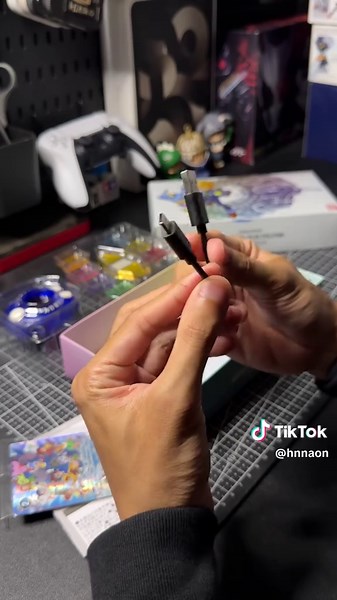 Unboxing the 25th Anniversary Digivice