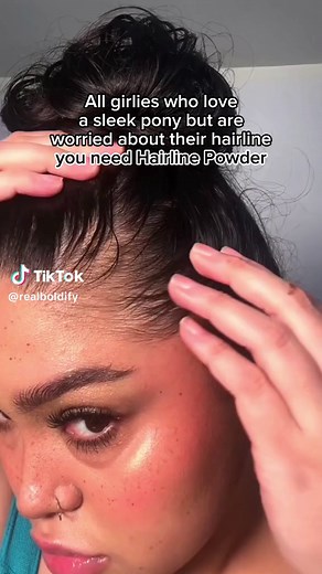 Attention all the sleek pony girlies! 💕✨ Shade used: Black #boldify #hairlinepowder #hairloss #thinhair #thinninghair #hairlossjourney #thinhairhacks #thinhairhairstyle