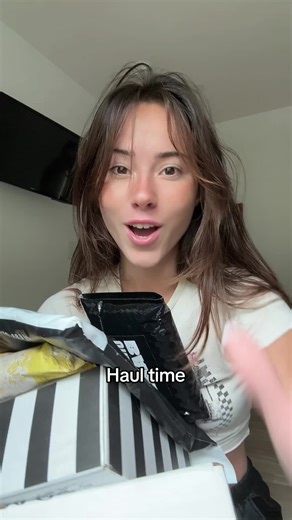 Dress Collection Haul Time: Pretty Flowy Dresses to Impress