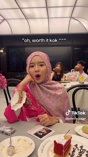 Understanding Restaurant Bills: How to Ask and Pay