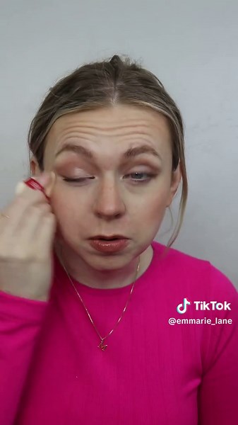 Applying Setting Spray: Before or After Powder?