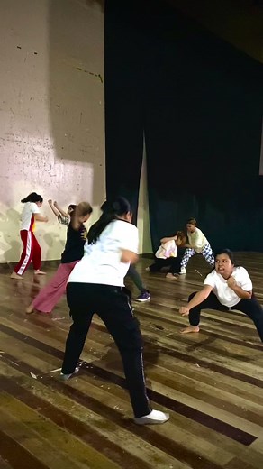 Neigh-ver did the apprentices resist the thrill of galloping under the spotlight! Choose your fave Human Organism🦈🐎🐶🦍. Team 1 - ❤️ Team 2 - 👍🏼 #USALT58 #commUNITAS #USALittleTheater #improv #HumanOrganism | USA Little Theater