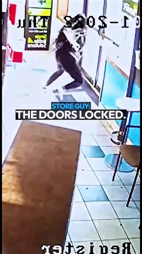 No way she ask to open the door💔 #stealer #robber #viral #fyp #greedy