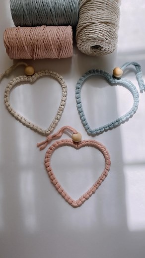 Megan | Macrame Gifts & Tutorials | Heart Art 💕 #macrametutorial #macrametutorials #howto #macrame #megsmodernmacrame #shopmegsmodernmacrame #macrameshop #handmadecommunity... | Instagram