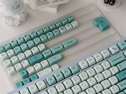 键帽&轴体分享｜RK冰川轴 打字音｜黑吉蛇键帽 薄荷汽水｜清爽一夏~