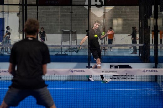 Padel en France : 850.000 pratiquants en 2025, une explosion mais loin derrière l’Espagne