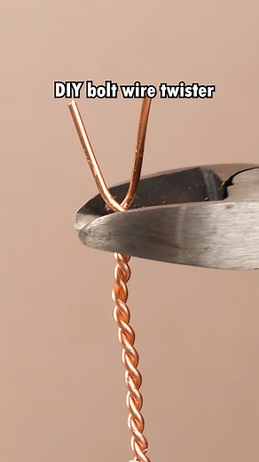 DIY Bolt Wire Twister  This video was produced by Network Media and Aoos Media | Home Tips Lovers | Facebook