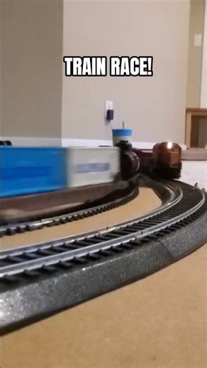 Ho scale Train Race! #BNSF #canadianpacific #hoscaletrains