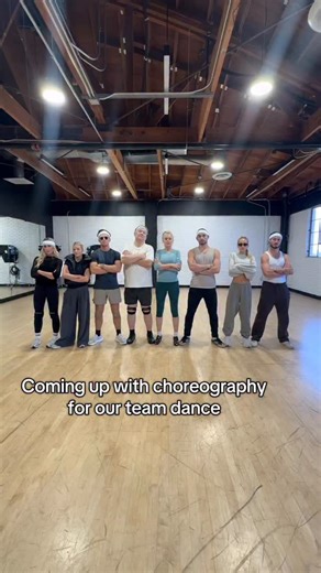 Introducing team Kool. Here’s actual footage of our team dance rehearsal 🔥🔥🔥🔥🤌🏻😮‍💨 @alix_earle @richtercommaandy @robertirwinphotography @elaine4animals @alanbersten @valentin @witneycarson | Emma Slater