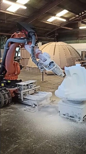 Rotary finishing 5 axis milling robot KUKA KR210 KRC4 SprutCAM X