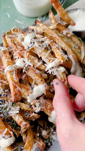 Delicious Baked Garlic Parmesan French Fries Recipe