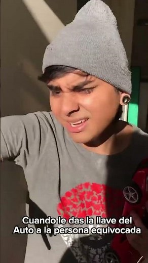Cuando le das las llaves del auto a la persona equivocada